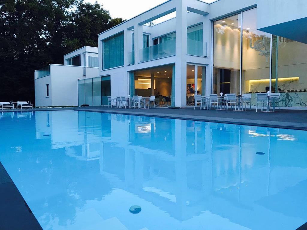 טורנהוט Guesthouse Svilla מראה חיצוני תמונה