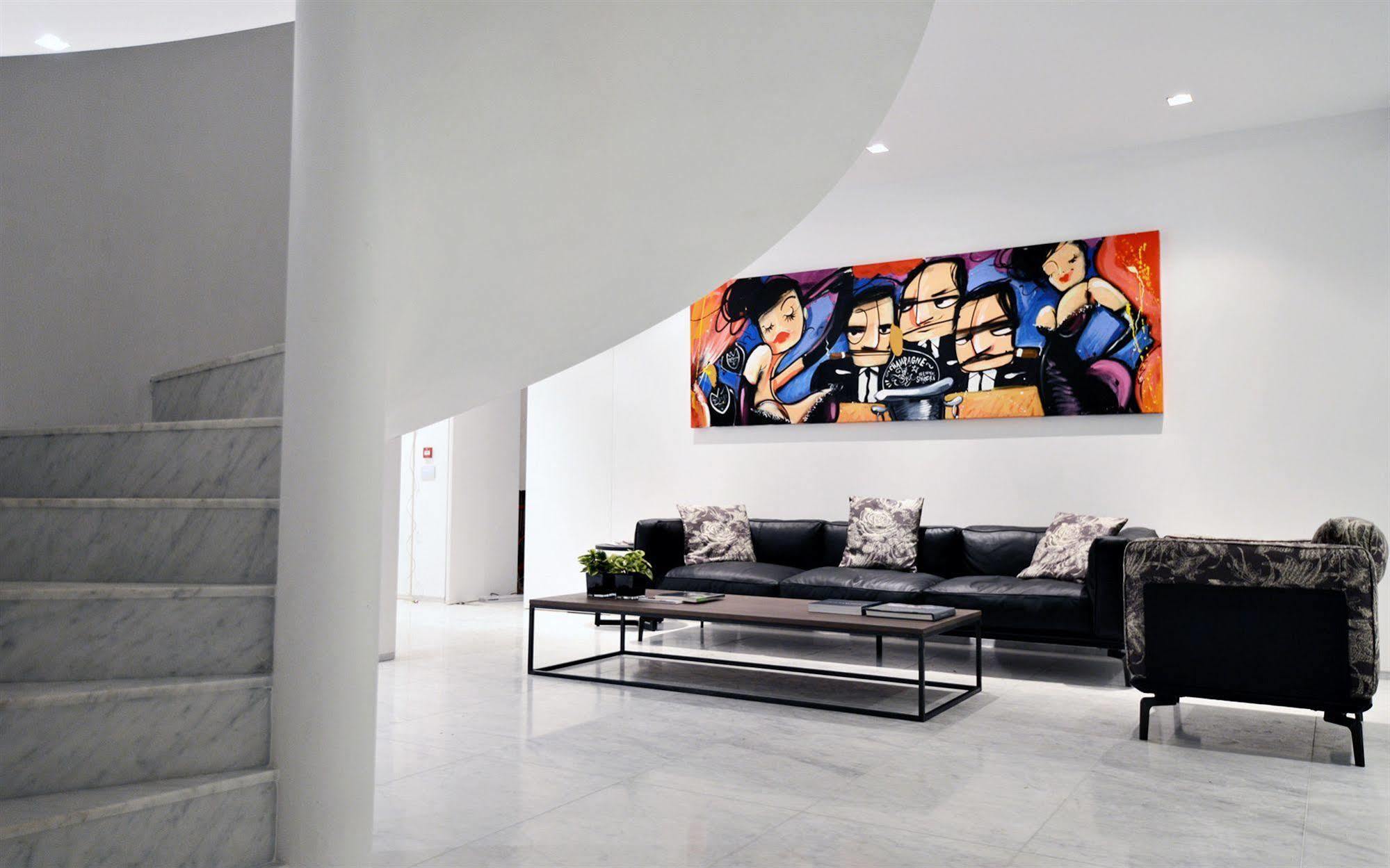 טורנהוט Guesthouse Svilla מראה חיצוני תמונה